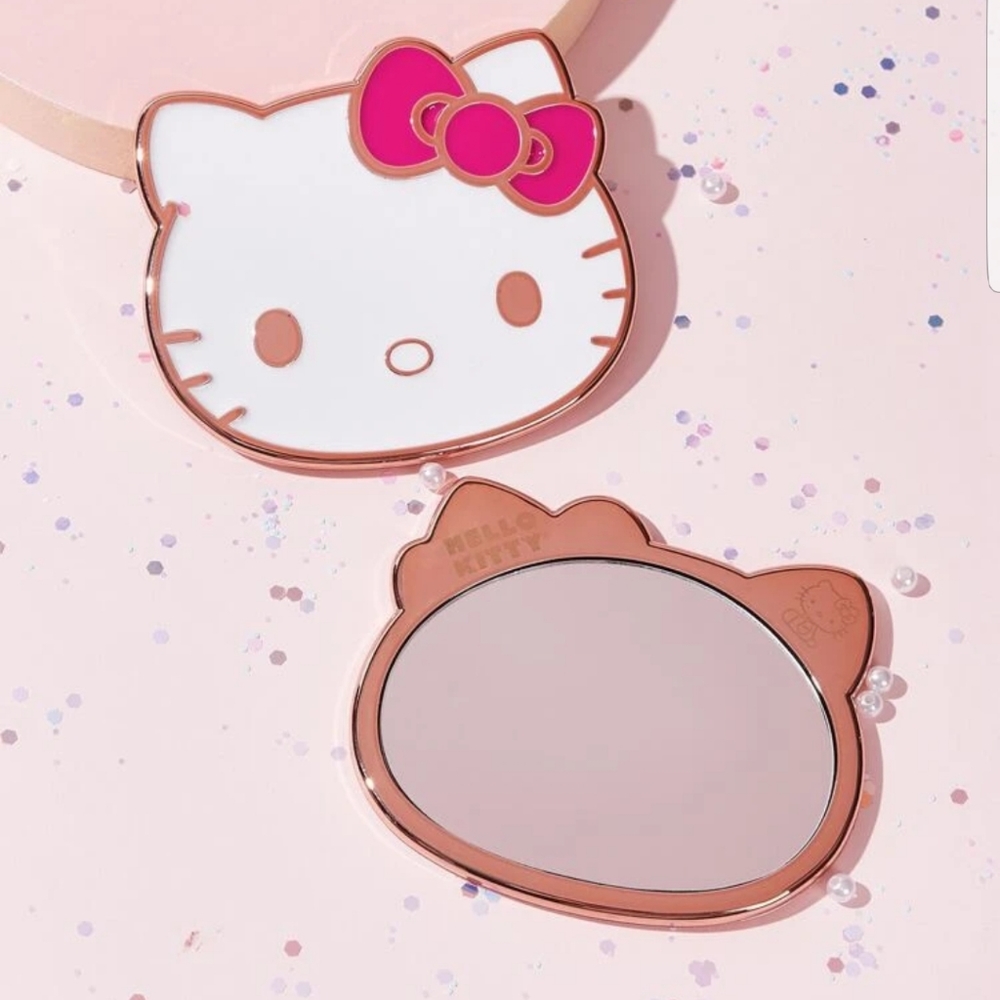 🌸New - Cute travel mirror 🌸